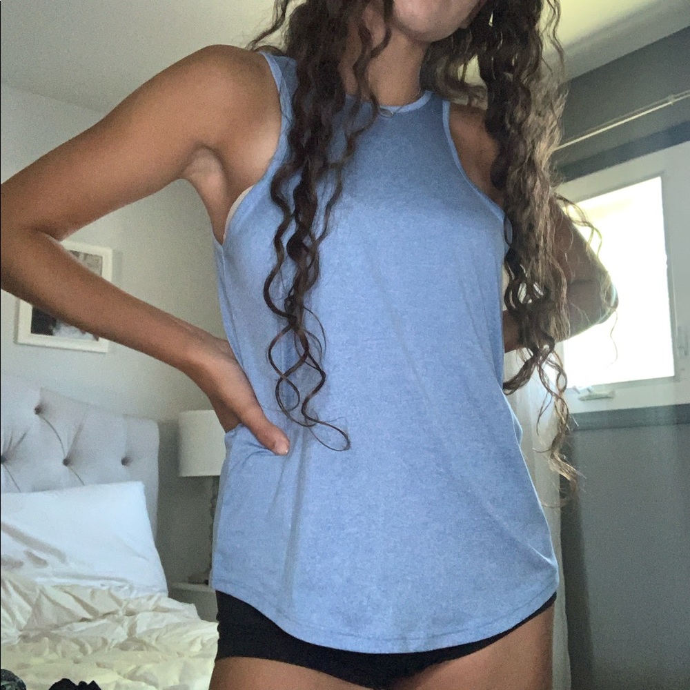 Aerie active top
